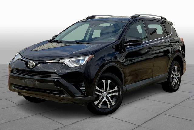 2017 Toyota RAV4 LE FWD photo