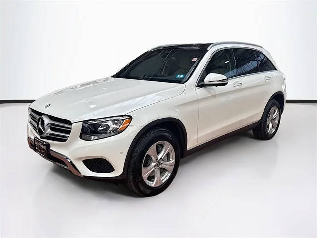2017 Mercedes-Benz GLC-Class GLC 300 AWD photo