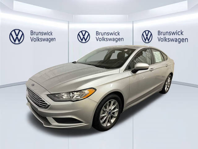 2017 Ford Fusion SE FWD photo