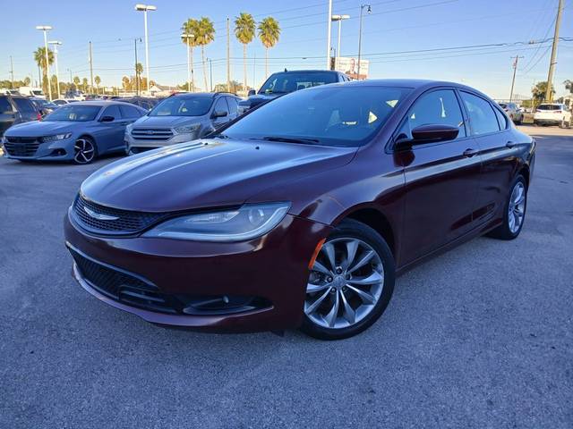 2015 Chrysler 200 S FWD photo