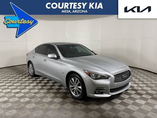 2016 Infiniti Q50 2.0t Premium RWD photo