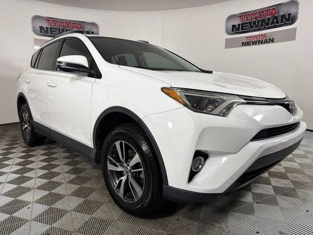 2017 Toyota RAV4 XLE FWD photo