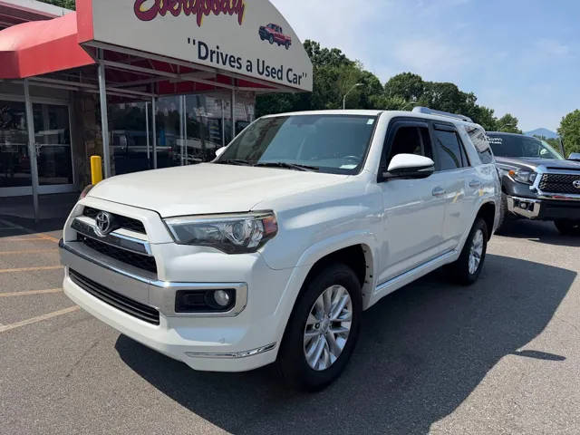 2017 Toyota 4Runner Limited 4WD photo
