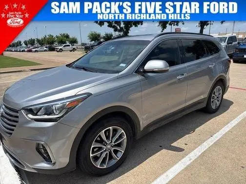 2017 Hyundai Santa Fe SE FWD photo