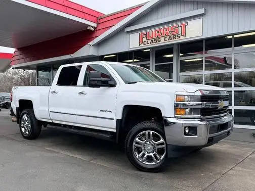 2015 Chevrolet Silverado 2500HD LT 4WD photo