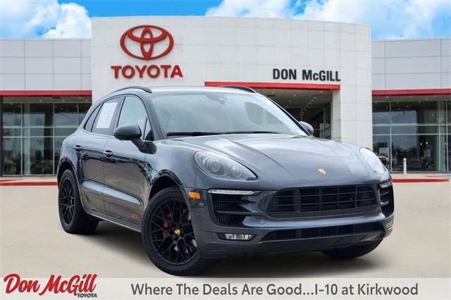2017 Porsche Macan GTS AWD photo