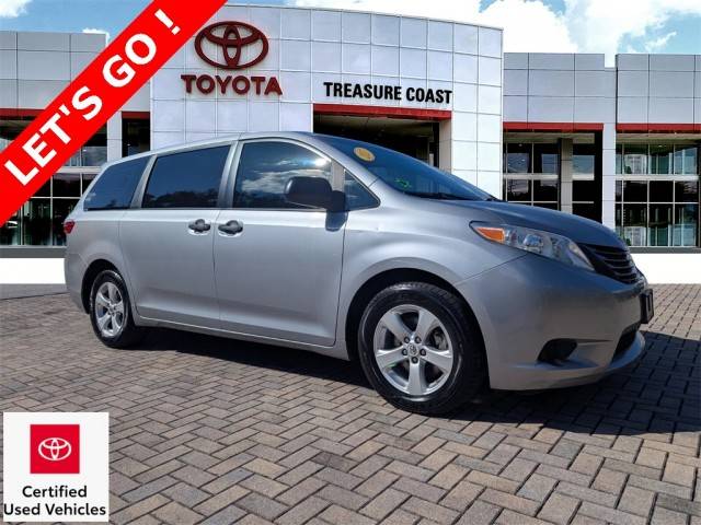 2017 Toyota Sienna L FWD photo