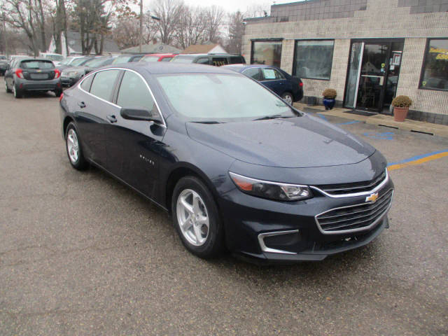 2017 Chevrolet Malibu LS FWD photo