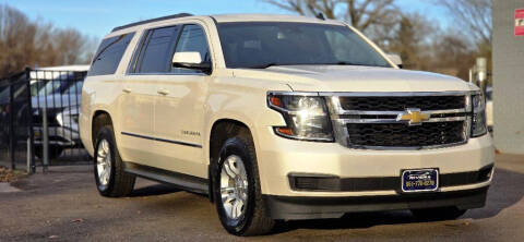2015 Chevrolet Suburban LT 4WD photo