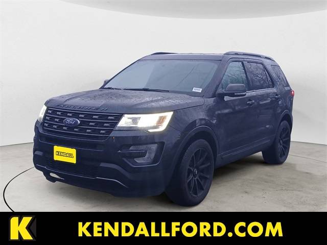 2017 Ford Explorer XLT 4WD photo