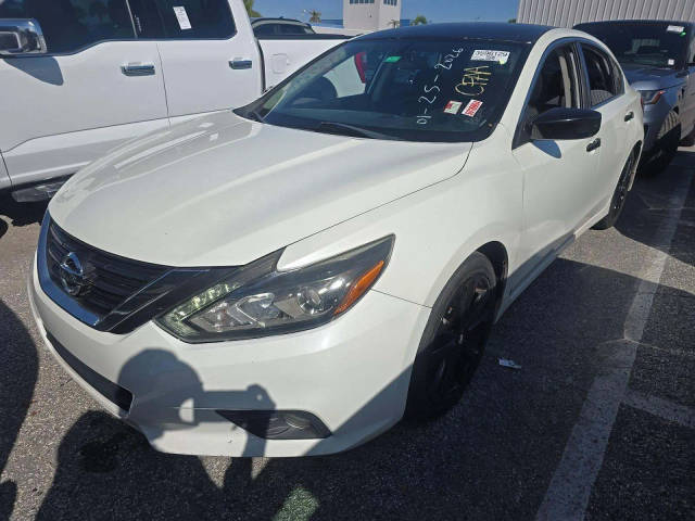 2017 Nissan Altima 2.5 SR FWD photo
