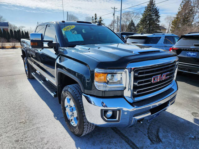 2017 GMC Sierra 3500HD SLT 4WD photo