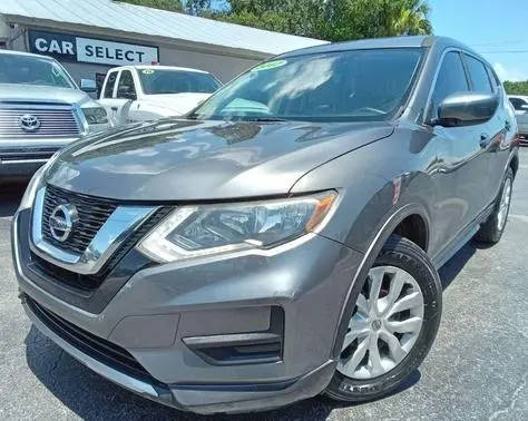 2017 Nissan Rogue S FWD photo
