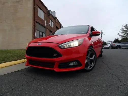 2017 Ford Focus ST FWD photo