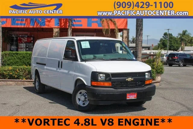 2017 Chevrolet Express Cargo  RWD photo