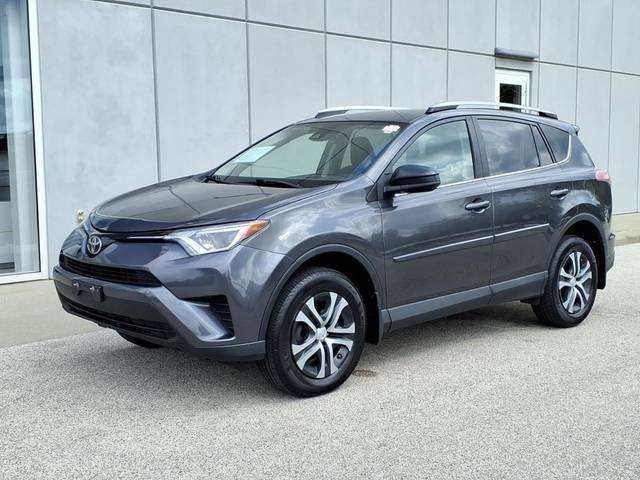 2017 Toyota RAV4 LE AWD photo
