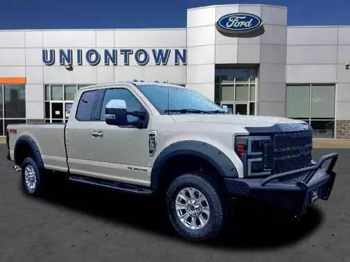 2017 Ford F-250 Super Duty Lariat 4WD photo