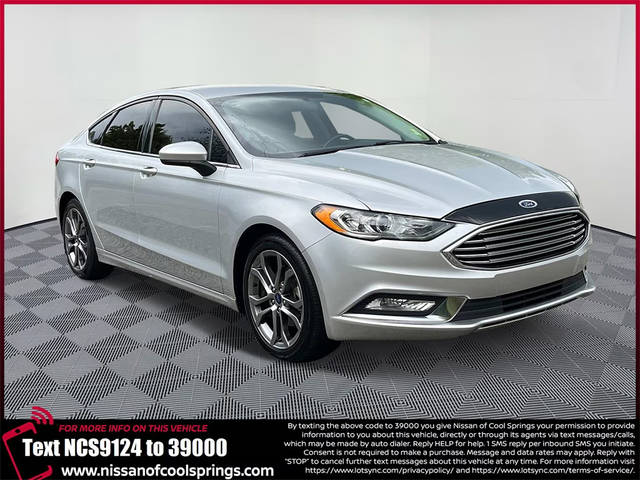 2017 Ford Fusion SE FWD photo