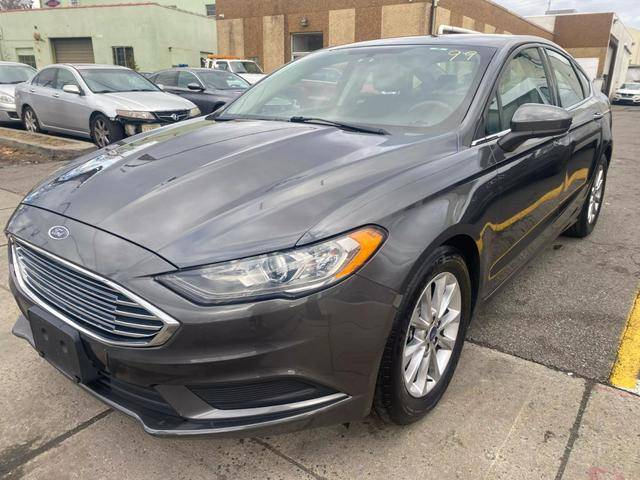 2017 Ford Fusion SE FWD photo