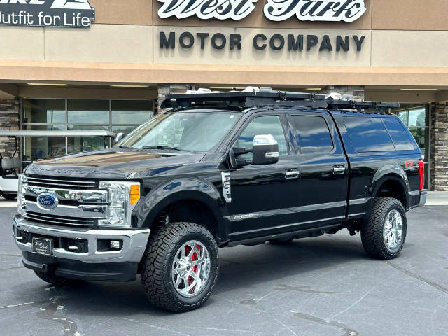 2017 Ford F-250 Super Duty Lariat 4WD photo