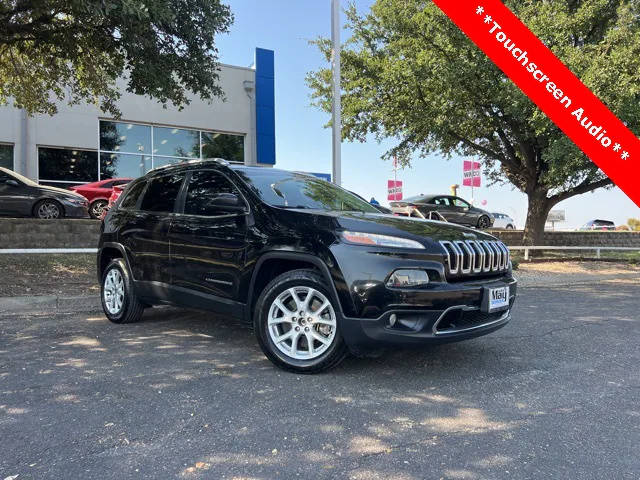 2017 Jeep Cherokee Latitude FWD photo