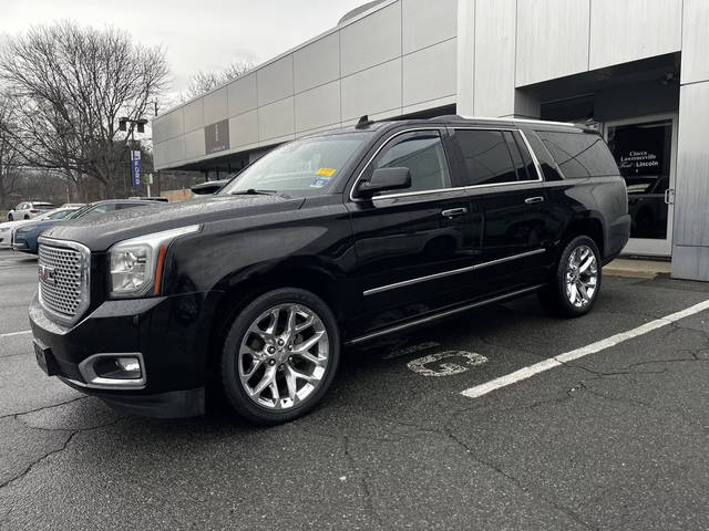 2017 GMC Yukon XL Denali 4WD photo