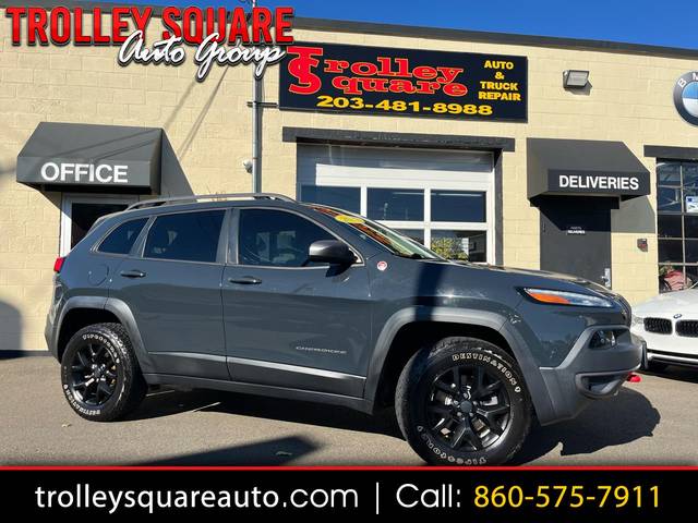 2017 Jeep Cherokee Trailhawk 4WD photo