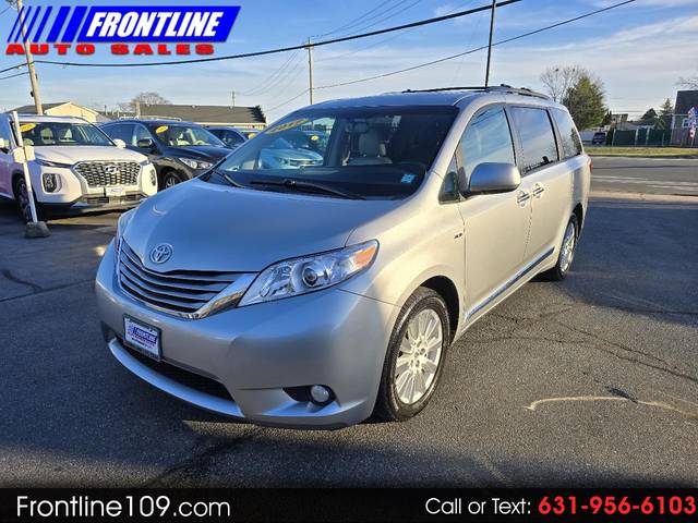 2017 Toyota Sienna XLE Premium AWD photo