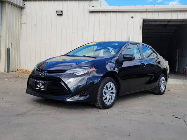 2017 Toyota Corolla LE FWD photo