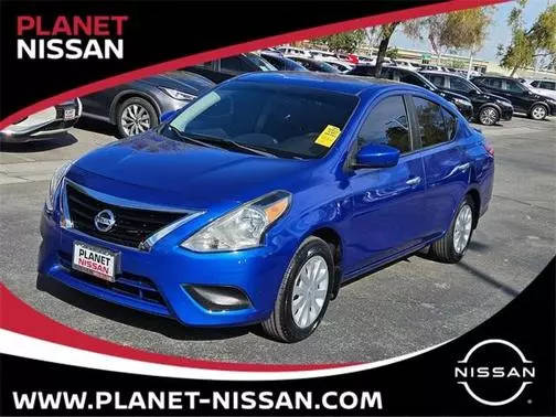 2015 Nissan Versa SV FWD photo