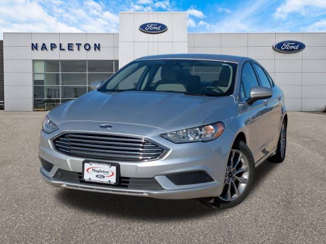 2017 Ford Fusion SE FWD photo