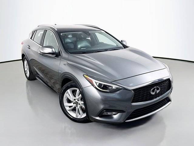 2017 Infiniti QX30 Premium FWD photo
