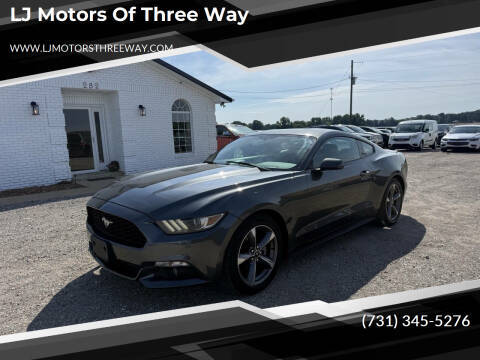 2016 Ford Mustang V6 RWD photo