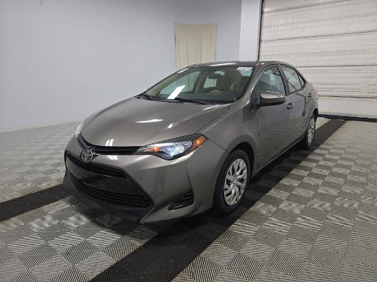 2017 Toyota Corolla LE FWD photo