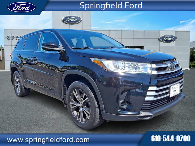 2017 Toyota Highlander LE AWD photo