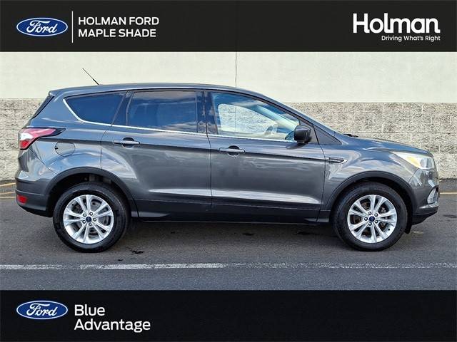 2017 Ford Escape SE FWD photo