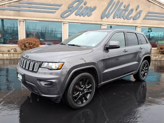 2017 Jeep Grand Cherokee Altitude 4WD photo
