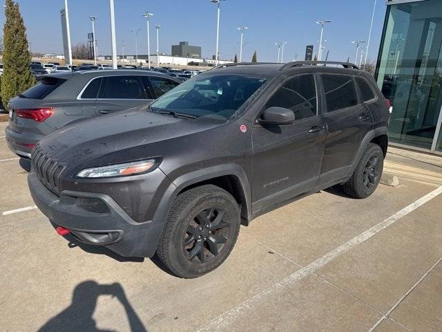 2017 Jeep Cherokee Trailhawk L Plus 4WD photo