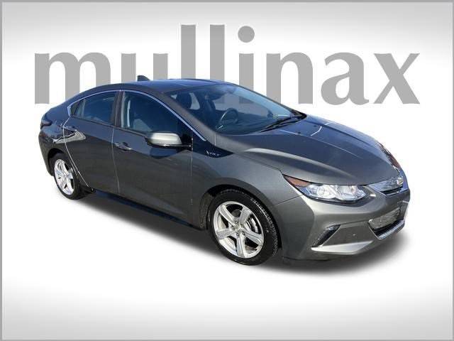 2017 Chevrolet Volt LT FWD photo