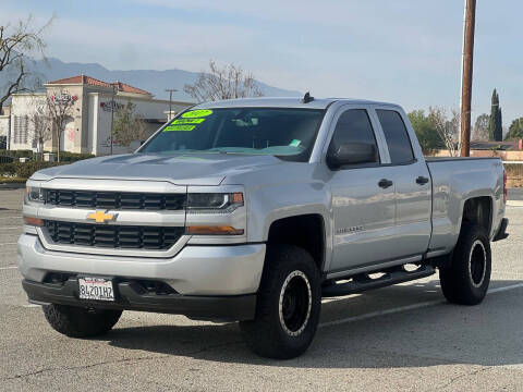 2017 Chevrolet Silverado 1500 Custom 4WD photo