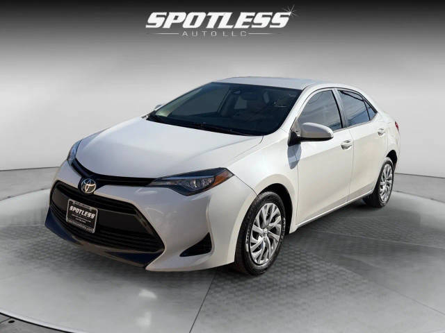 2017 Toyota Corolla LE FWD photo