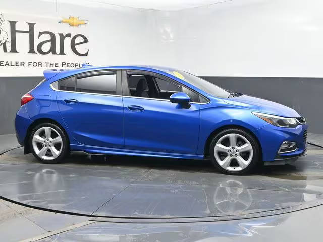 2017 Chevrolet Cruze LT FWD photo
