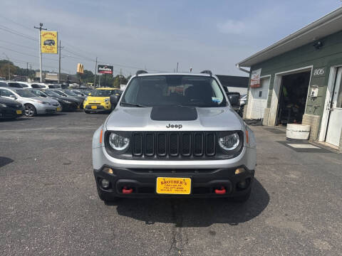 2017 Jeep Renegade Trailhawk 4WD photo