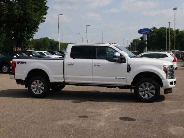 2017 Ford F-350 Super Duty Platinum 4WD photo