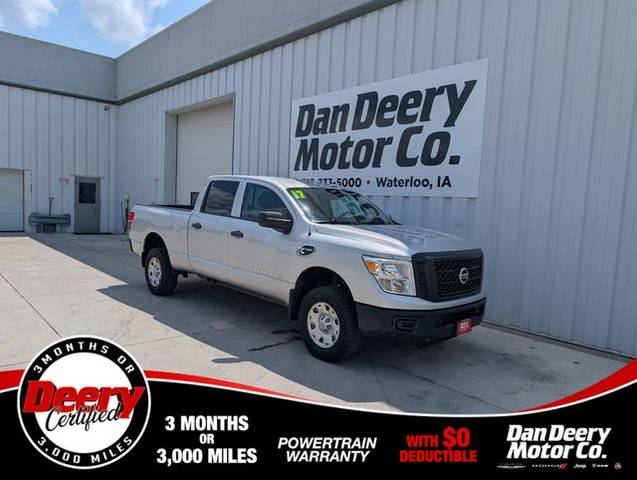 2017 Nissan Titan XD S 4WD photo