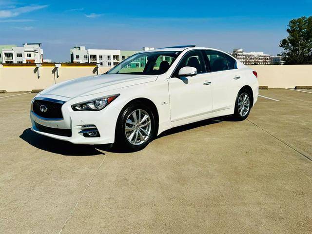 2017 Infiniti Q50 2.0t Premium RWD photo