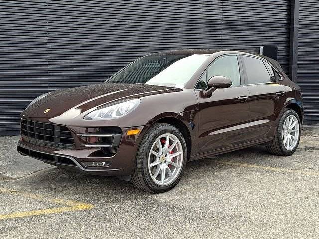 2017 Porsche Macan Turbo AWD photo