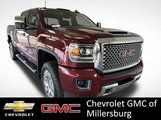 2017 GMC Sierra 2500HD Denali 4WD photo