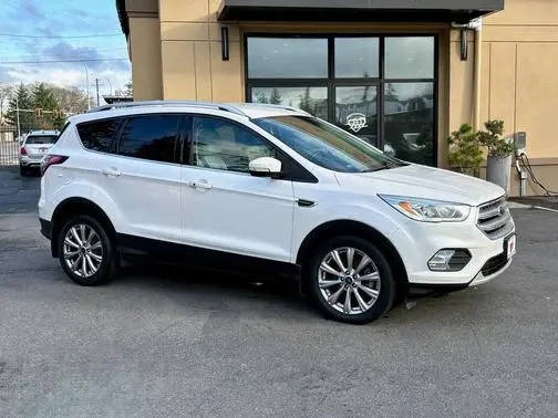 2017 Ford Escape Titanium FWD photo