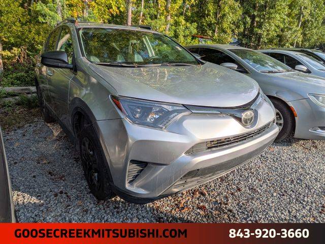 2017 Toyota RAV4 LE FWD photo